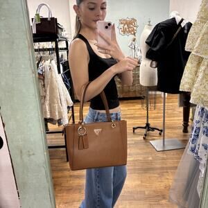 Guess Noelle Medium tote bag Handbag